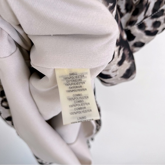 Vince Camuto Leopard Print V-neck Button Down Cinched Waist Dress - Picture 8 of 9